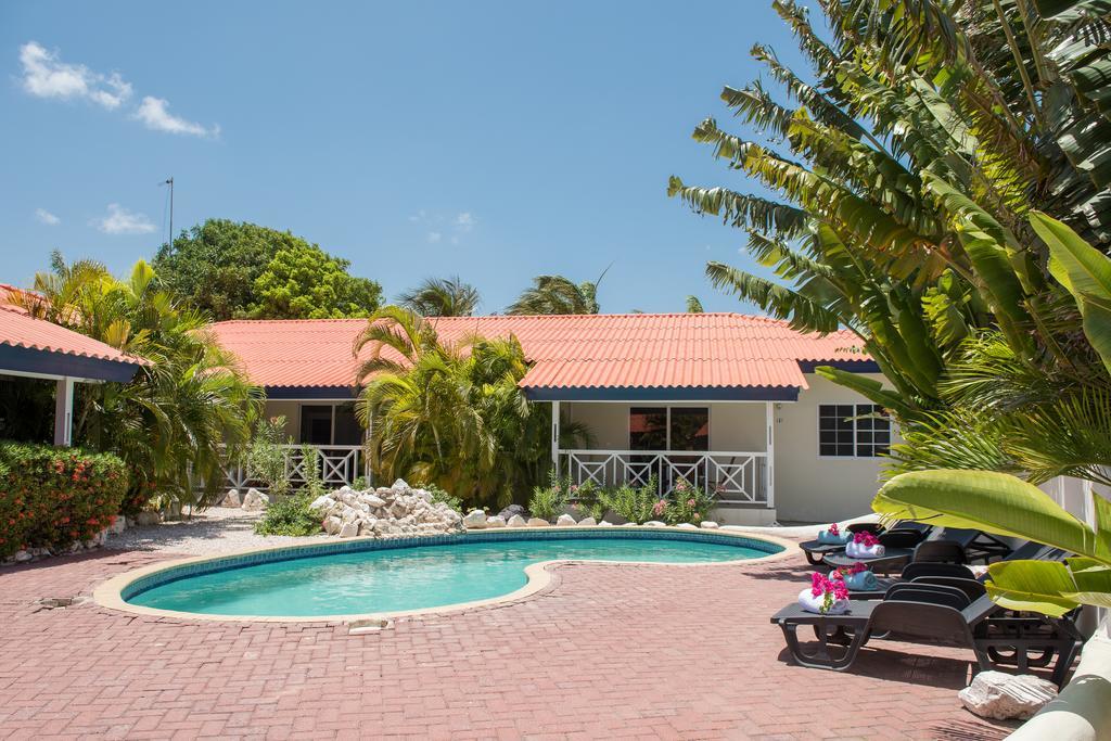 Blue Marlin Apartments Willemstad Buitenkant foto